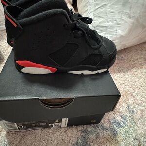 Jordan Kids Black and Red Sneakers